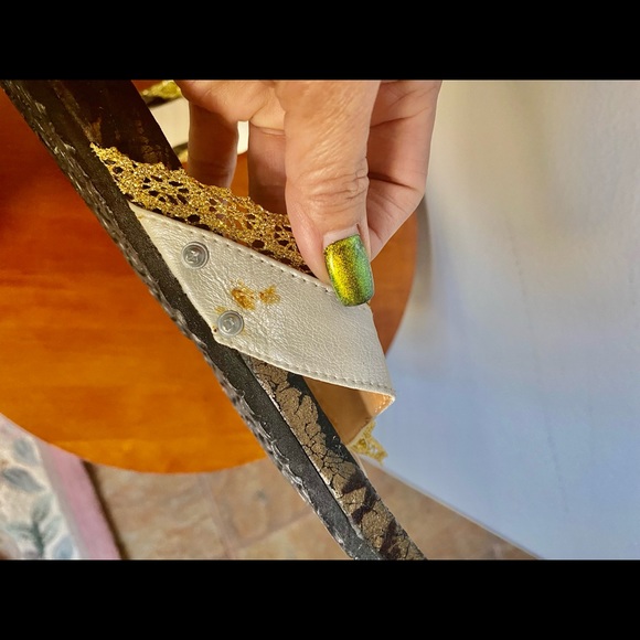 ❤️ CUTE BRAND NEW SLIPPER / SANDALS - Picture 5 of 7